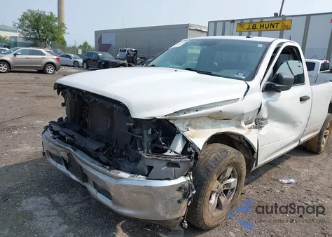 2019 Ram 1500 Classic Tradesman 4X2 8' Box из США, поврежденный, VIN 3C6JR6DT8KG537254